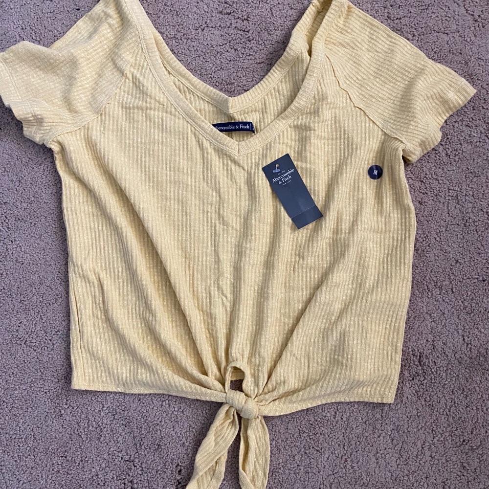 Short sleeve crop top